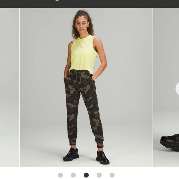 🍋Lululemon Ready to Rulu High-Rise Jogger, Size 4 - Picture 2 of 6